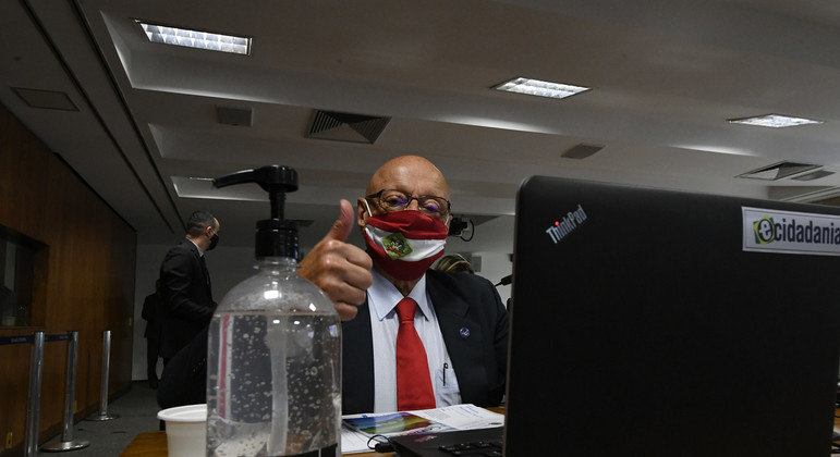 Em documento, PF defende voto impresso e Abin nas eleições Em documento, PF defende voto impresso e Abin nas eleições