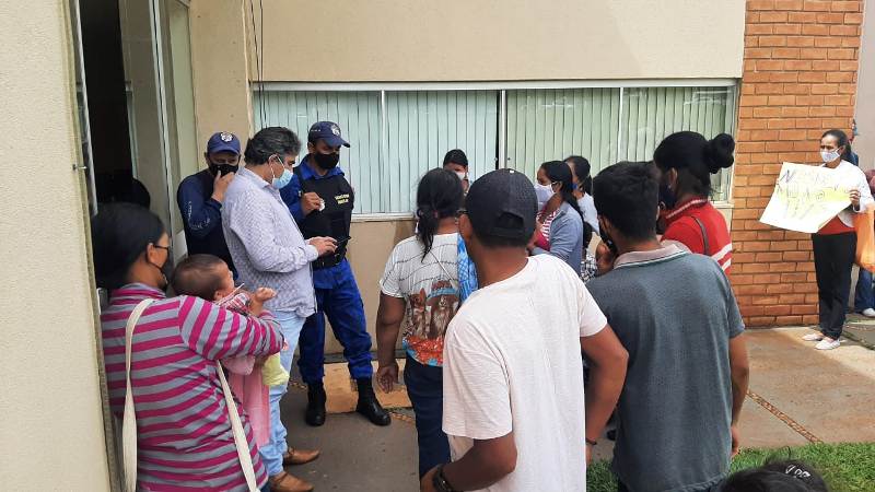 Impedidos de trabalhar no antigo lixão de Ponta Porã, recicladores buscam ajuda de autoridades