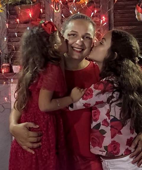 Saiba quem troca de idade nessa sexta, dia 19, por Dora Nunes Saiba quem troca de idade nessa sexta, dia 19, por Dora Nunes
