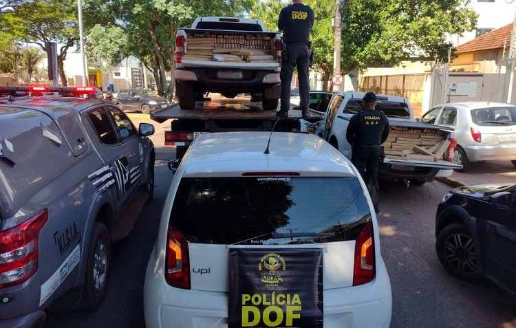 DOF apreende caminhonete roubada com 3.483 Kg de maconha DOF apreende caminhonete roubada com 3.483 Kg de maconha