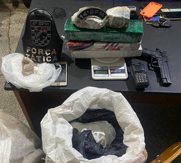Ponta Porã: Durante ação Força Tática da PM apreendem maconha e mistura para cocaína Ponta Porã: Durante ação Força Tática da PM apreendem maconha e mistura para cocaína