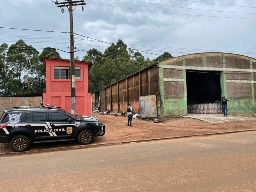 Defron encontra três toneladas de maconha em empresa em Ponta Porã