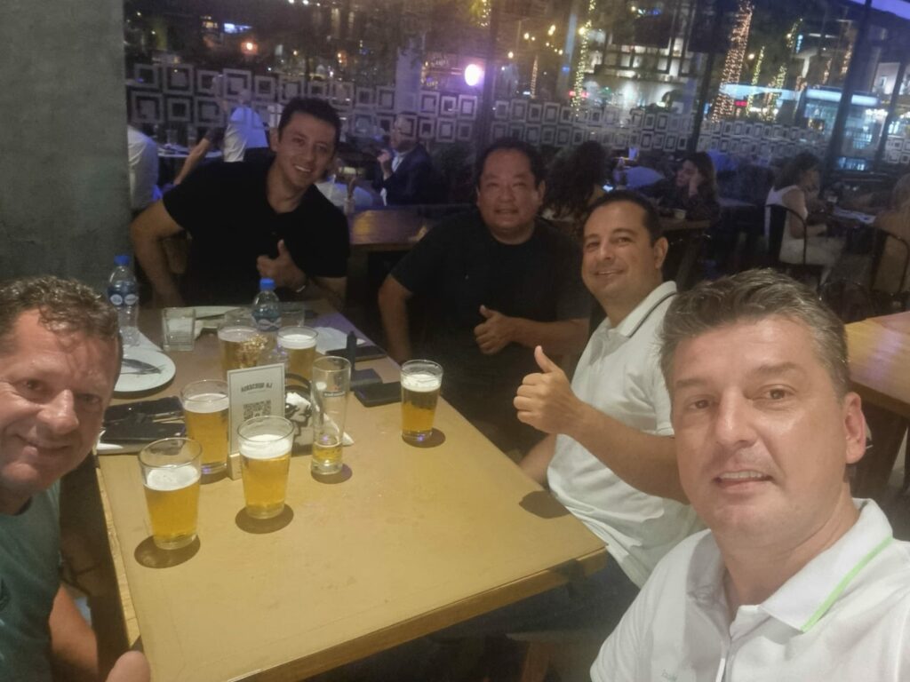 Pontaporanenses embarcam para Montevidéu para assistir final da Copa Libertadores Pontaporanenses embarcam para Montevidéu para assistir final da Copa Libertadores