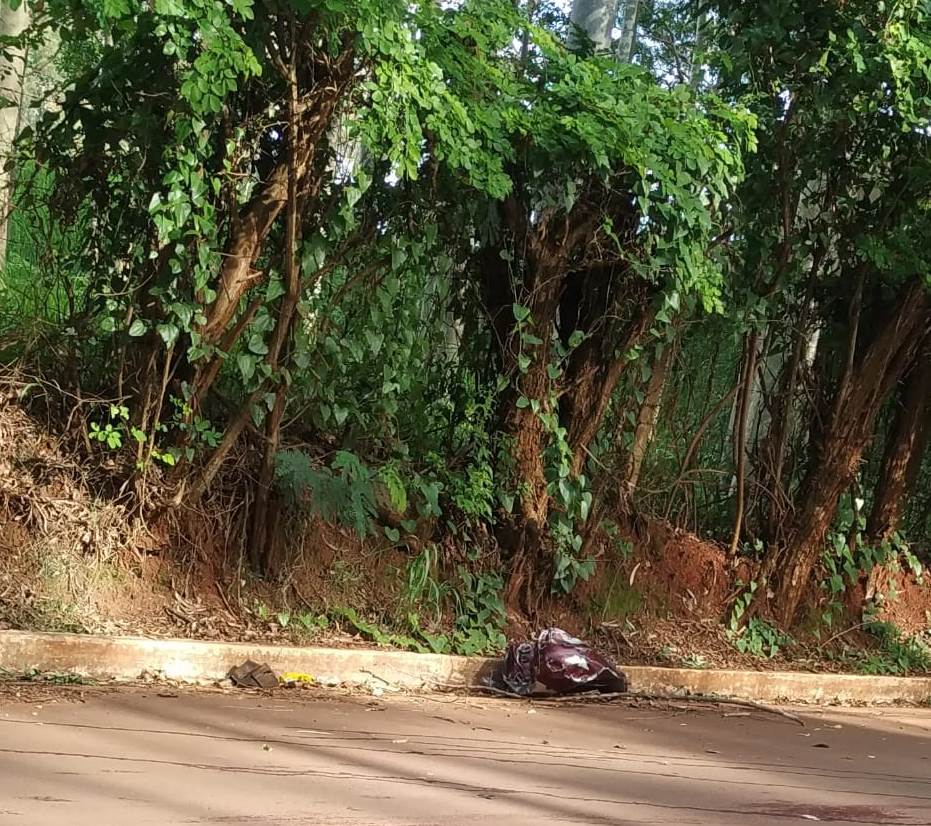 Motociclista morre e condutor de Stilo foge sem prestar socorro em Ponta Porã