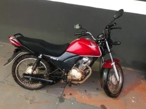 Em Ponta Porã, PM prende homem por disparo de arma de fogo em via pública após tentativa de roubo Em Ponta Porã, PM prende homem por disparo de arma de fogo em via pública após tentativa de roubo