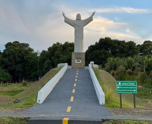 Empresário pontaporanense participa da inauguração de santuário em Regente Feijó Empresário pontaporanense participa da inauguração de santuário em Regente Feijó