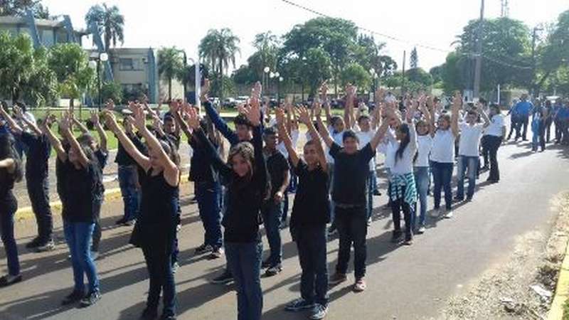 Comunidade escolar se manifesta nas mídias com as mudanças para o ano letivo 2022 na rede municipal de educação de Ponta Porã