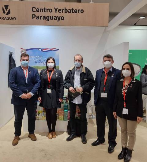 Sector yerbatero cierra un buen 2021 y amplía su proyección internacional Sector yerbatero cierra un buen 2021 y amplía su proyección internacional