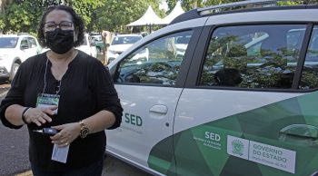 Primeiros veículos da história das coordenadorias regionais de Educação são entregues pelo governador