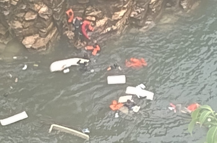 Minas Gerais: Sobe para 8 o número de mortos após queda de paredão em Capitólio Minas Gerais: Sobe para 8 o número de mortos após queda de paredão em Capitólio