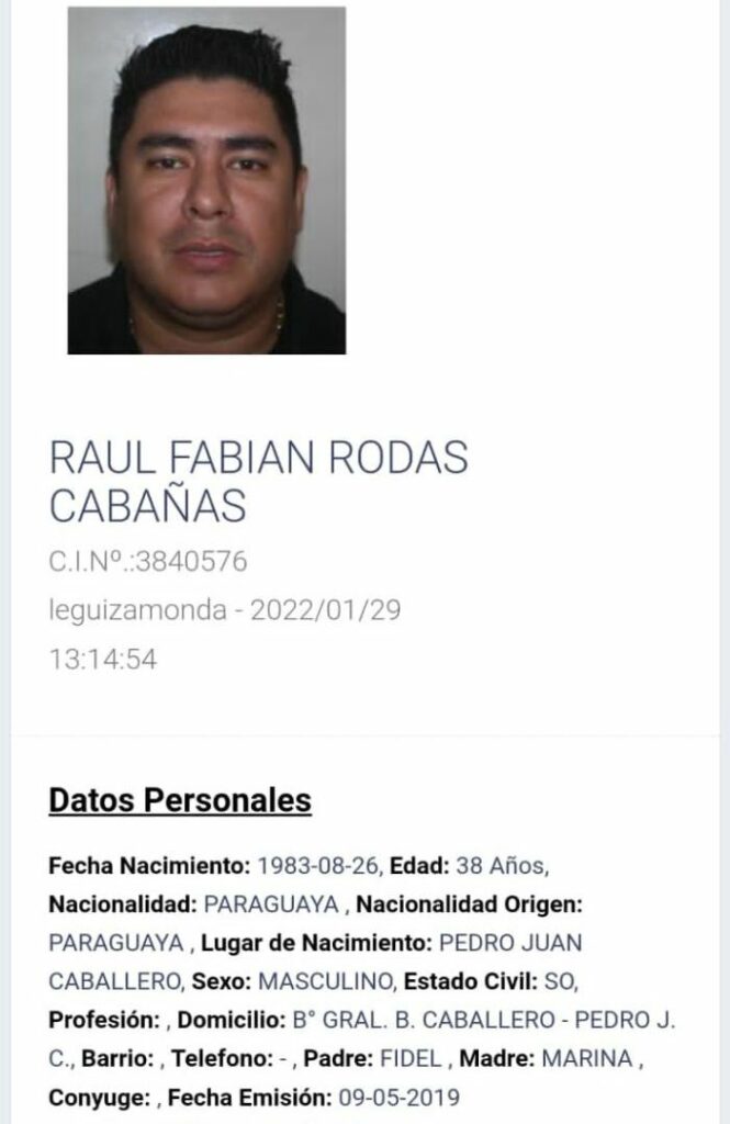 Homem é morto a tiros em loja de motos na fronteira