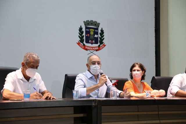 Ponta Porã volta a adotar uso de máscara e distanciamento