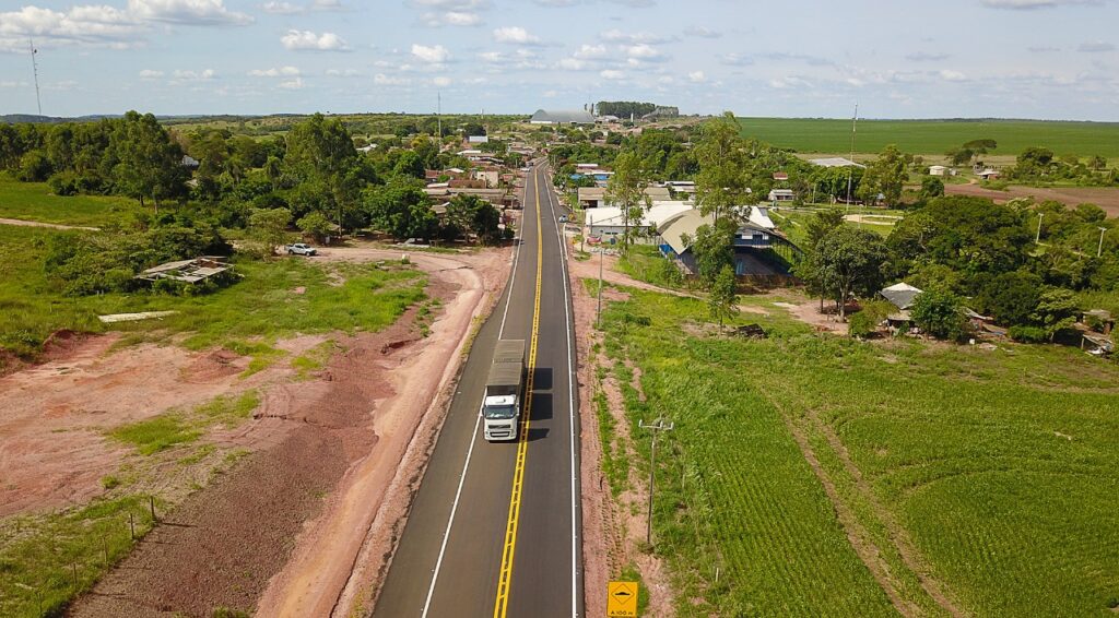 Asfalto da MS-166 chega à Cabeceira do Apa, levando progresso e ampliando a rota de produção na fronteira Asfalto da MS-166 chega à Cabeceira do Apa, levando progresso e ampliando a rota de produção na fronteira