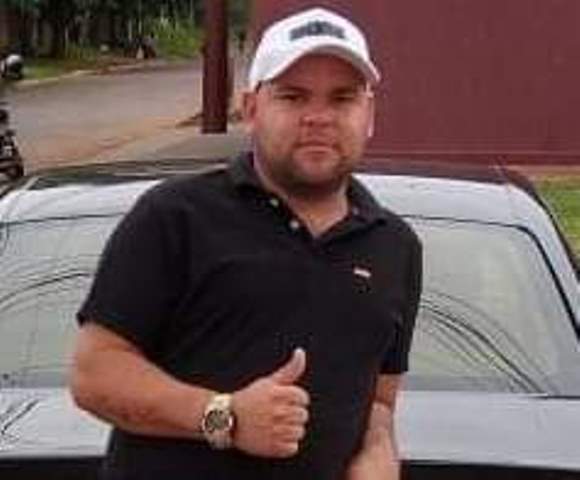 Homem é executado em garagem de carro em Ponta Porã Homem é executado em garagem de carro em Ponta Porã