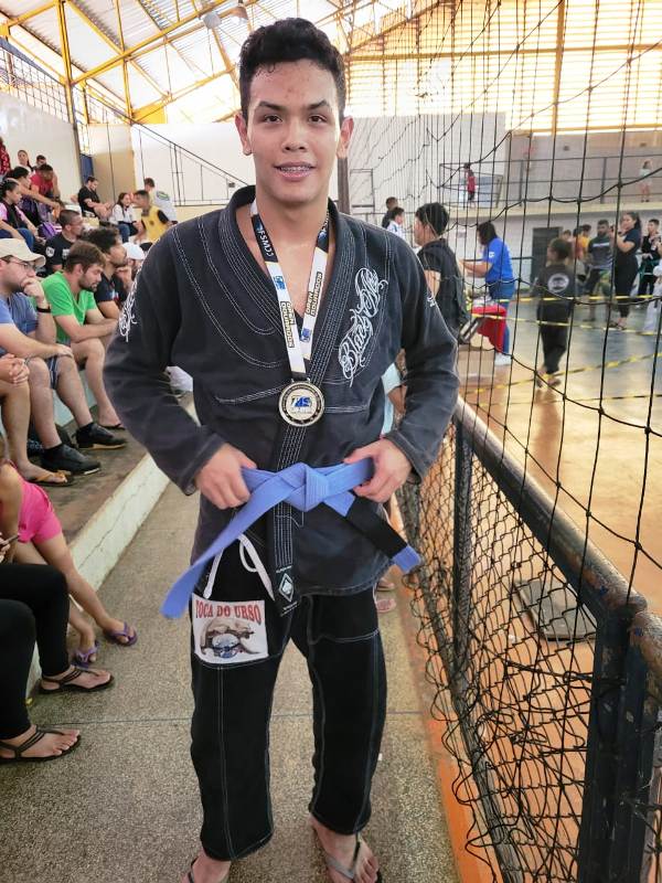 Equipe de Jiu Jitsu de Ponta Porã participa de competição em Dourados