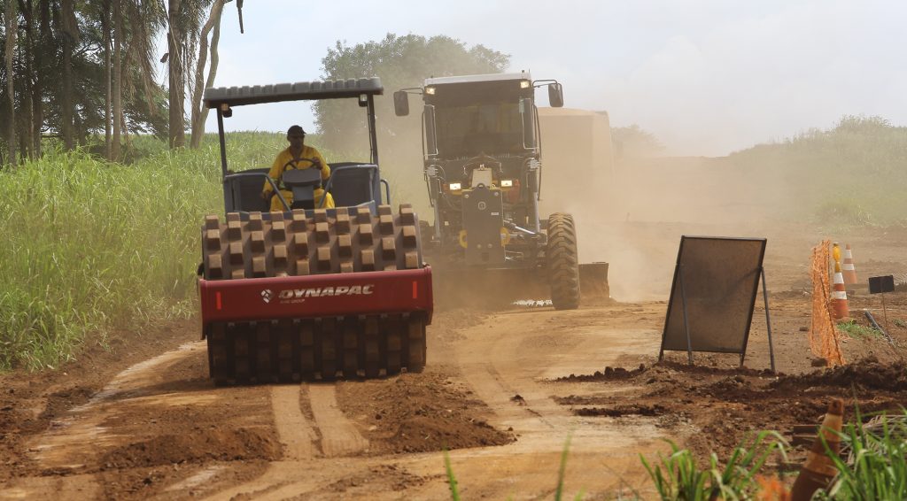 Moradores e produtores rurais comemoram as obras na MS-162, que vão mudar a realidade da região