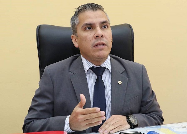 Acusan a diputados del oficialismo colorado de traidores y apuntan contra Velázquez Acusan a diputados del oficialismo colorado de traidores y apuntan contra Velázquez