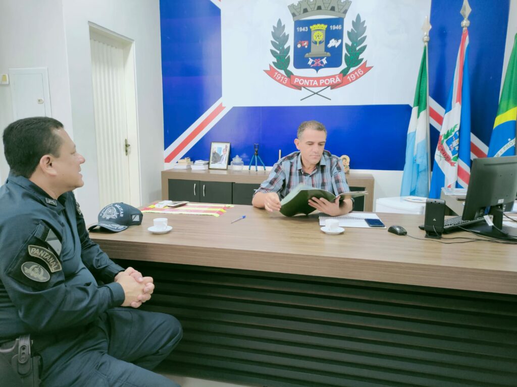 Comando do 4º BPM se reúne com autoridades municipais em Ponta Porã Comando do 4º BPM se reúne com autoridades municipais em Ponta Porã