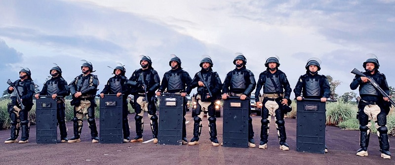 COE/MS da PRF realiza treinamento para lidar com interdição de rodovias COE/MS da PRF realiza treinamento para lidar com interdição de rodovias