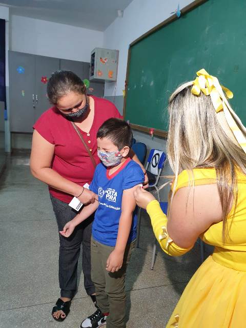 Secretaria de Saúde de Ponta Porã dá início à vacinação nas escolas municipais