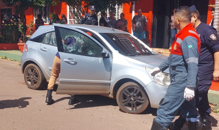 Em Pedro Juan Caballero, dois morrem e um fica ferido em ataque de pistoleiros Em Pedro Juan Caballero, dois morrem e um fica ferido em ataque de pistoleiros