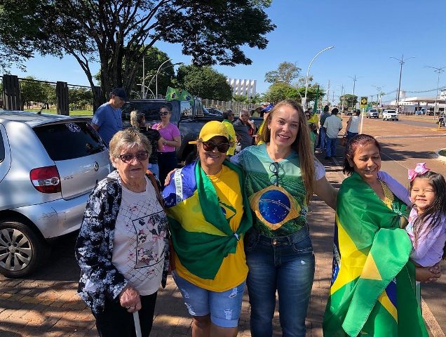 Em Ponta Porã, apoiadores de Bolsonaro se manifestaram no Parque dos Ervais