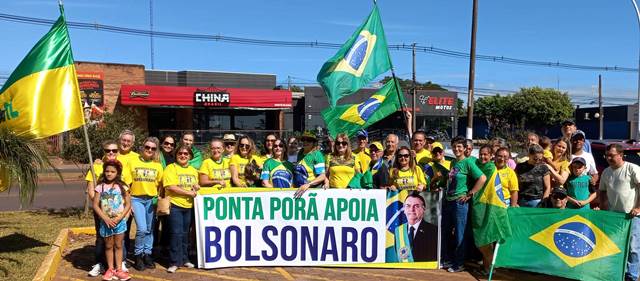 Em Ponta Porã, apoiadores de Bolsonaro se manifestaram no Parque dos Ervais