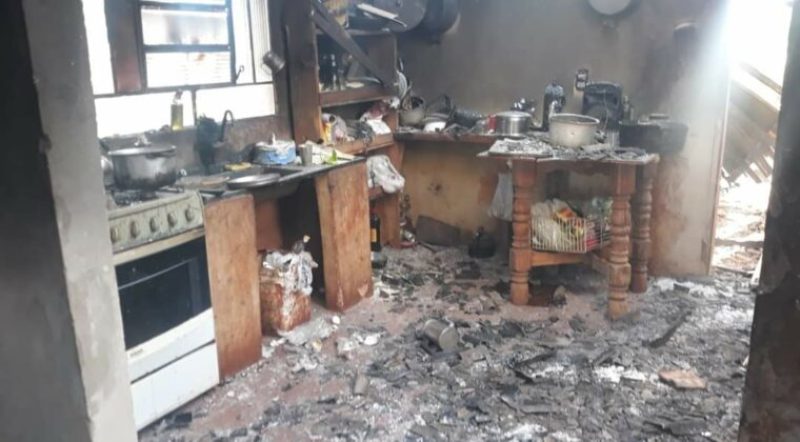 Desconocidos quemaron el retiro de una estancia en Cerro Corá Desconocidos quemaron el retiro de una estancia en Cerro Corá