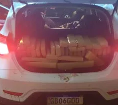 PMRE apreende 386 kg de maconha na MS 164 em Maracaju PMRE apreende 386 kg de maconha na MS 164 em Maracaju