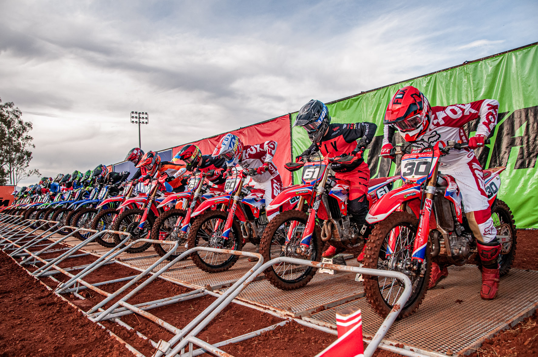 Honda Racing pronta para as corridas no MS pelo Brasileiro de Motocross –  Mundo Press