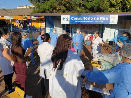 Saúde imuniza contra gripe no comércio e escolas de Ponta Porã Saúde imuniza contra gripe no comércio e escolas de Ponta Porã