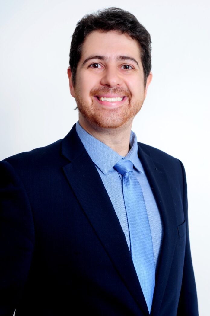 Dr. Ramon de Mello