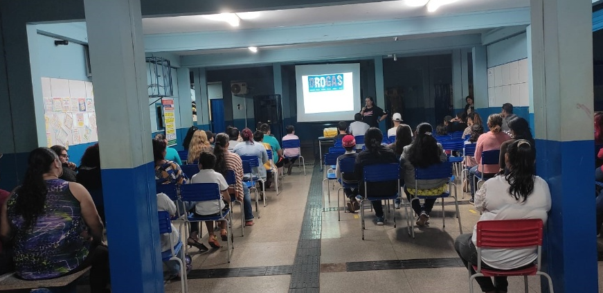 Estudantes da Escola Municipal Flávio Derzi receberam ações da Semana Municipal de Prevenção ao Uso de Drogas Estudantes da Escola Municipal Flávio Derzi receberam ações da Semana Municipal de Prevenção ao Uso de Drogas