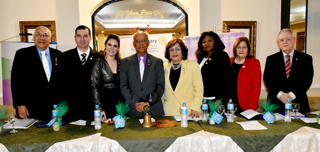 Em Festiva, acontece tranferência da Diretoria do Rotary Clube de Ponta Porã Pedro Juan Caballero Fronteira e do Princesinha dos Ervais