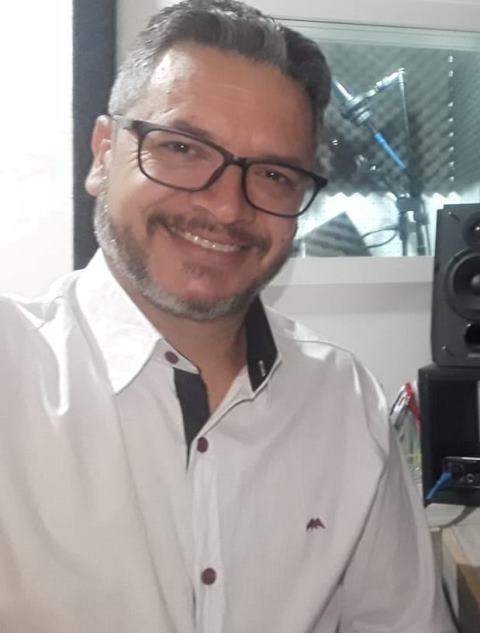 Confira os aniversariantes de hoje, 18/07/22, por Dora Nunes