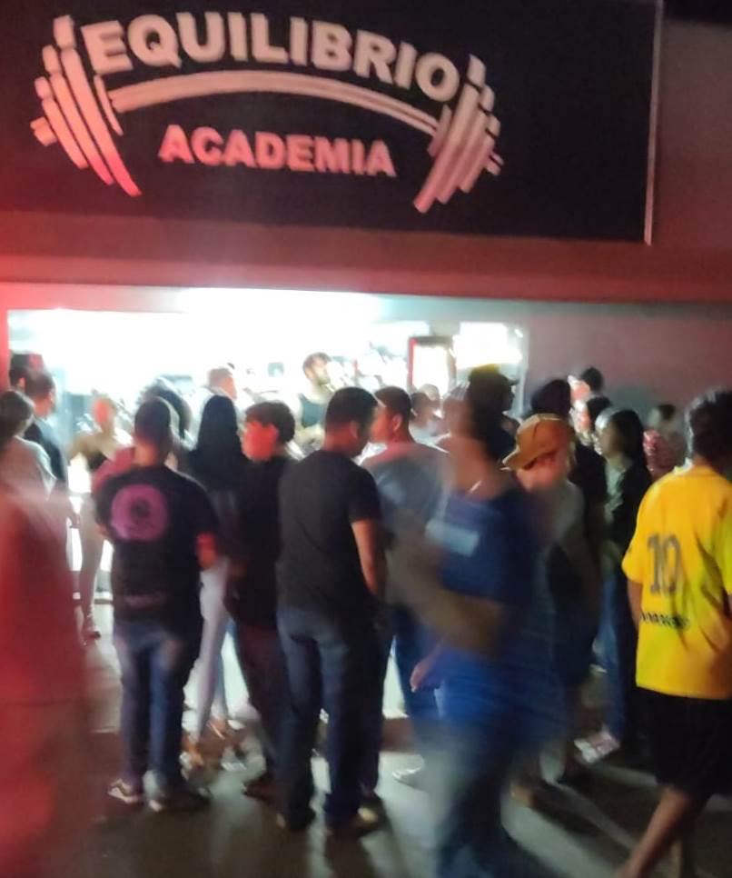Homem chega atirando em academia e deixa três feridos em Antônio João Homem chega atirando em academia e deixa três feridos em Antônio João