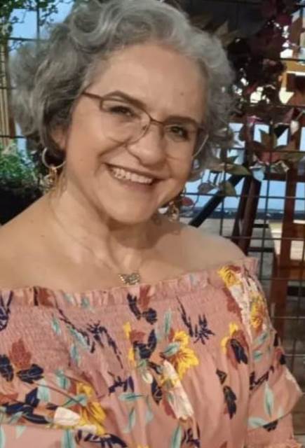 Fannyliz Tibcherani comemorou seu aniversário com amigos e familiares Fannyliz Tibcherani comemorou seu aniversário com amigos e familiares