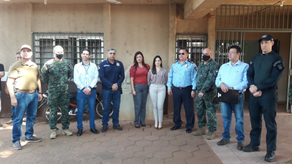 Retroescavadeira Furtada no Brasil é recuperada pela Policia Nacional do Paraguai e devolvida à Sanesul