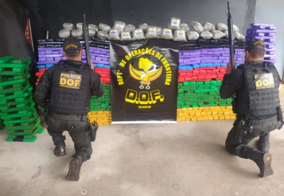 Veículo roubado no Paraná foi recuperado pelo DOF com mais de 1,8 tonelada de drogas Veículo roubado no Paraná foi recuperado pelo DOF com mais de 1,8 tonelada de drogas