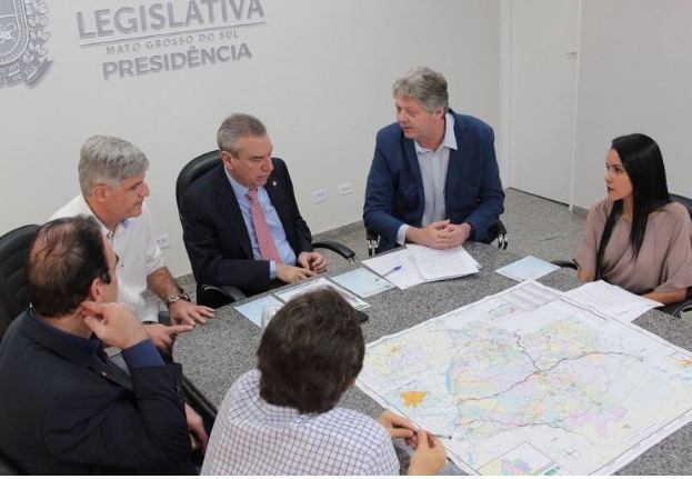 Paulo Corrêa recebe projeto de lei que fomenta o transporte ferroviário em MS Paulo Corrêa recebe projeto de lei que fomenta o transporte ferroviário em MS