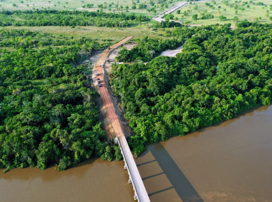 Fundersul integra o Pantanal com R$ 930 milhões de investimentos em 1,5 mil km de novas estradas Fundersul integra o Pantanal com R$ 930 milhões de investimentos em 1,5 mil km de novas estradas