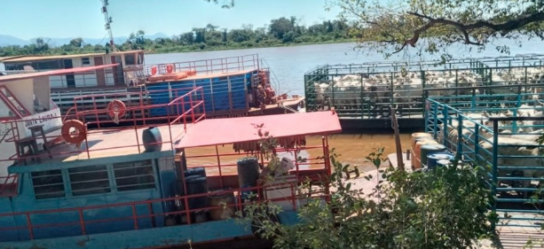 Abertura de estrada no Pantanal do Paiaguás reduzirá custo de transporte de gado e moradores Abertura de estrada no Pantanal do Paiaguás reduzirá custo de transporte de gado e moradores