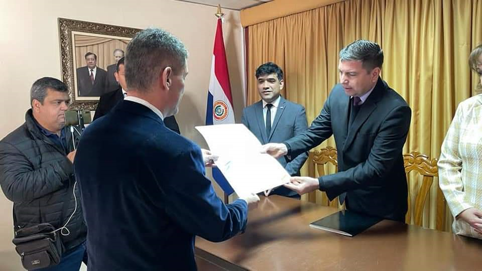 Tribunal Electoral proclamó a Ronald Acevedo como intendente municipal de Pedro Juan Caballero Tribunal Electoral proclamó a Ronald Acevedo como intendente municipal de Pedro Juan Caballero