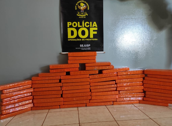 Ponta Porã: Mulheres que seguiam com maconha para Dourados foram presas pelo DOF Ponta Porã: Mulheres que seguiam com maconha para Dourados foram presas pelo DOF