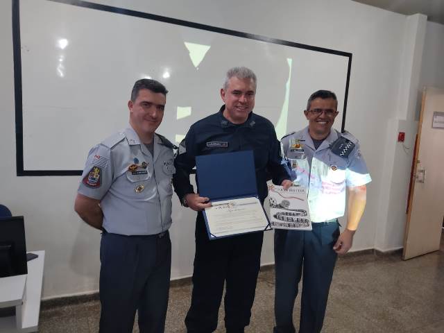 Ponta Porã: 4º Batalhão de Polícia Militar recebe oficiais da PM do estado de São Paulo Ponta Porã: 4º Batalhão de Polícia Militar recebe oficiais da PM do estado de São Paulo