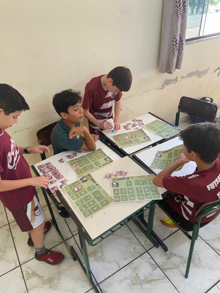 Em ritmo de Copa do mundo, escola CEPS realiza aula diferenciada em Ponta Porã Em ritmo de Copa do mundo, escola CEPS realiza aula diferenciada em Ponta Porã