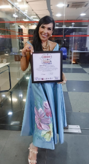 Aninha Monteiro recebe o Prêmio Odete Pacheco em Maceió AL Aninha Monteiro recebe o Prêmio Odete Pacheco em Maceió AL