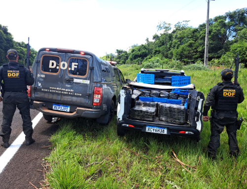 DOF apreende mais de uma tonelada de droga em camioneta roubada em SP DOF apreende mais de uma tonelada de droga em camioneta roubada em SP