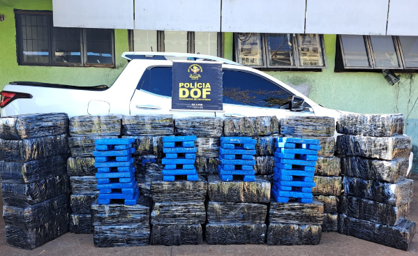 DOF apreende mais de uma tonelada de droga em camioneta roubada em SP DOF apreende mais de uma tonelada de droga em camioneta roubada em SP