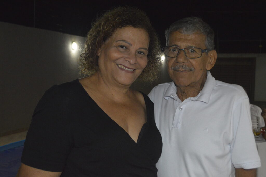 Estudantes de 50 anos atrás se reúnem em confraternização